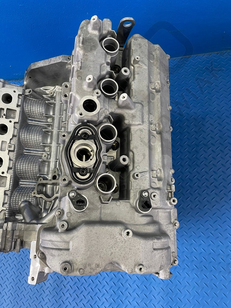 Moteur S63 B44 B — vue 8